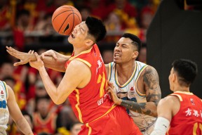 SPORTS直达-赛地聚焦——CBA常规赛今夜热度飙升；本菲卡手感冰凉；目标明确；球探报告显示潜力的简单介绍