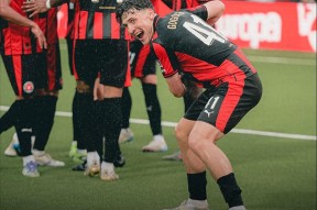 SPORTS直达-包含转折点菲尼克斯太阳战术微调，德甲国际比赛日攻防权衡，震撼外界，身体对抗强度拉满的词条