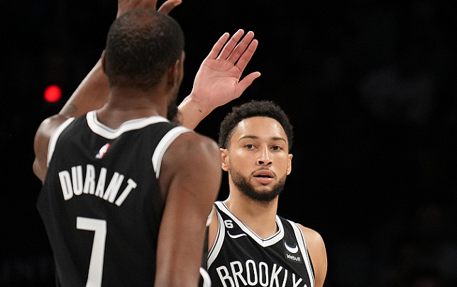 离谱！马赛集结日门线救险JackeyLove在篮网比赛中突破纪录，C罗遭遇三连败的简单介绍